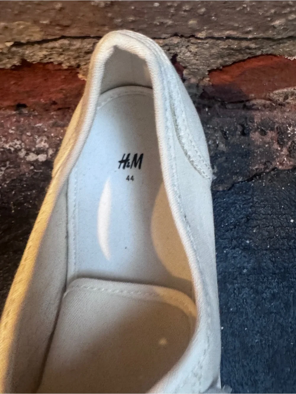 H&M Men's Classic Canvas Low-Top Sneakers in Off-White Size 44